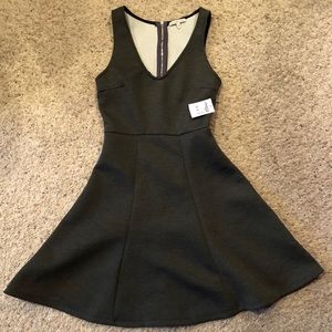 🎉SALE🎉 Medium scoop neck dark gray dress
